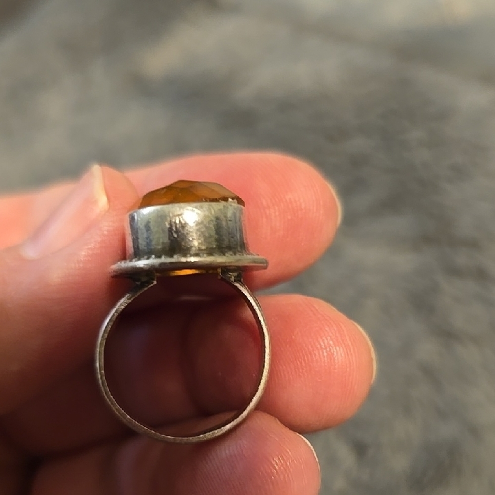 Vibrant Orange Gemstone Ring - Picture 5 of 11